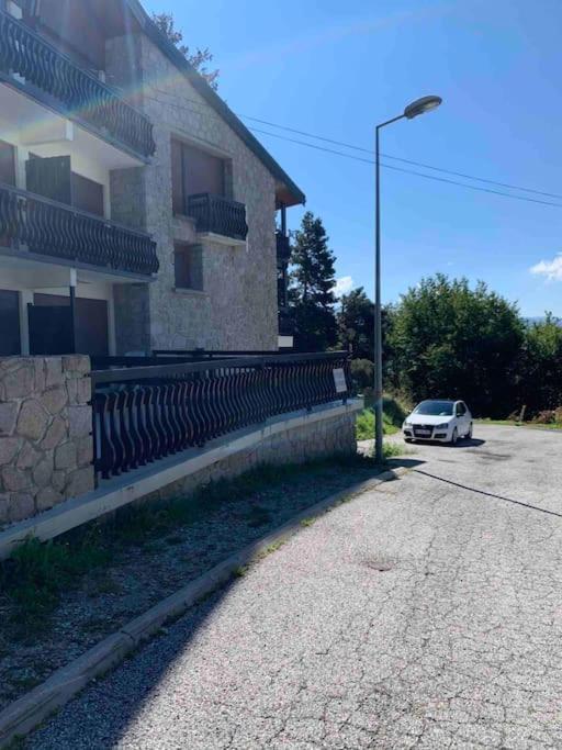 Superbe Terrasse, Renove, Wifi Apartment
